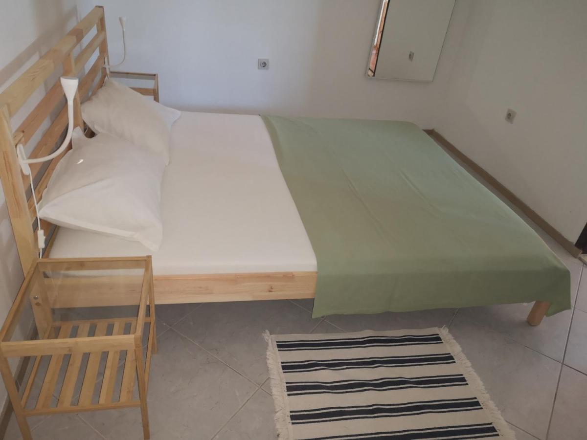 Apartments Bassi Stara Baška Exterior foto